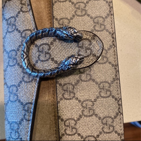 Gucci Crossbody Purse 100% authentic - Picture 4 of 5